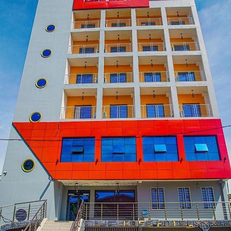 Cofe Hotel Yaoundé Eksteriør billede