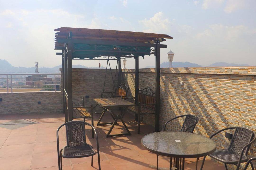 Cofe Hotel Yaoundé Eksteriør billede