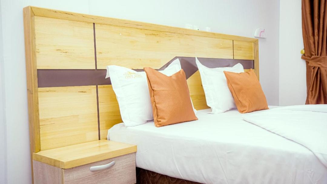Cofe Hotel Yaoundé Eksteriør billede
